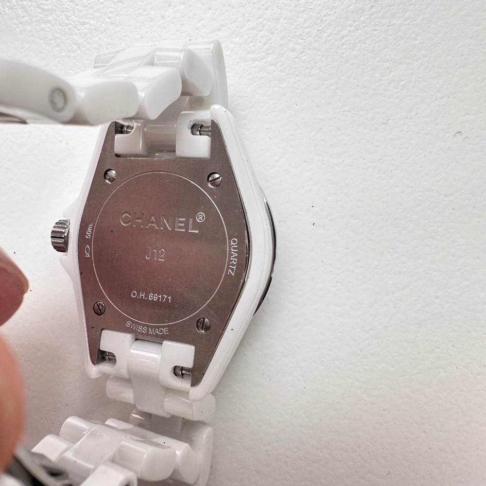 CHANEL J12 White Ceramic Diamond Watch, 29mm - Picture 7 of 15